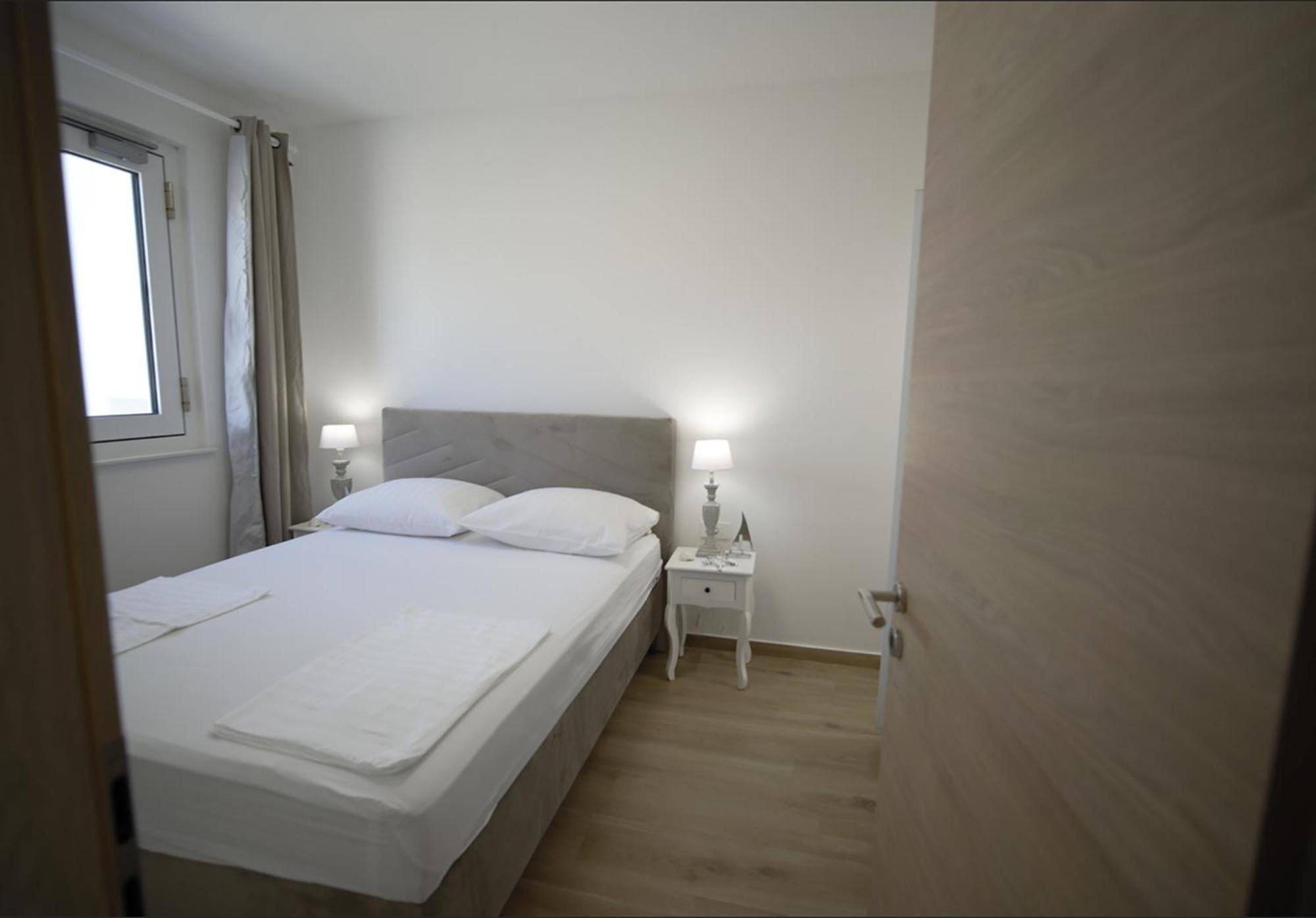 Nautica Apartment Ražanac Екстериор снимка